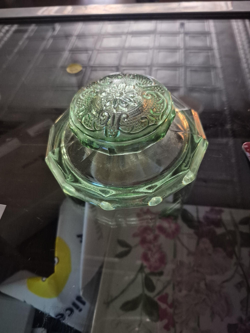 Indiana Glass. LID ONLY.Green Pressed Glass Dresser Jar with Decorative Lid